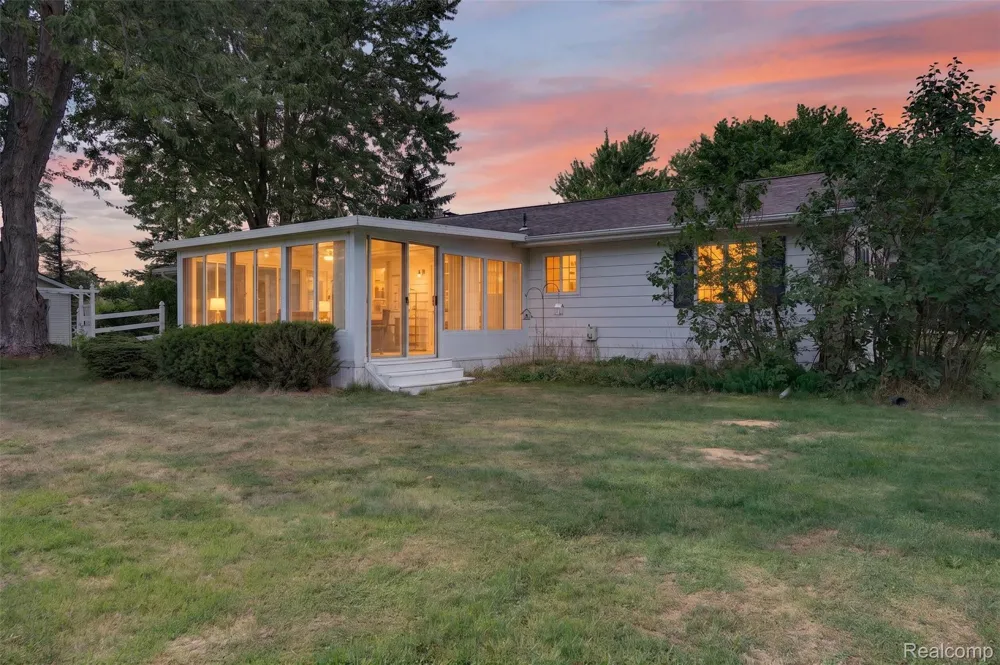 12055 W Pierson Road Flushing Charter Township, MI 48433