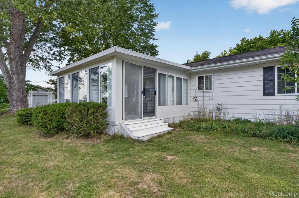 12055 W Pierson Road Flushing Charter Township, MI 48433