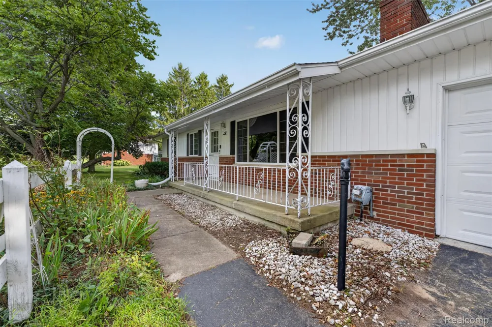 12055 W Pierson Road Flushing Charter Township, MI 48433