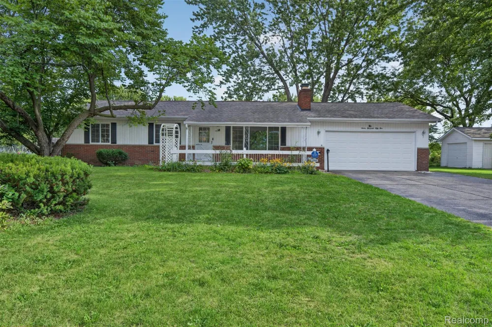 12055 W Pierson Road Flushing Charter Township, MI 48433