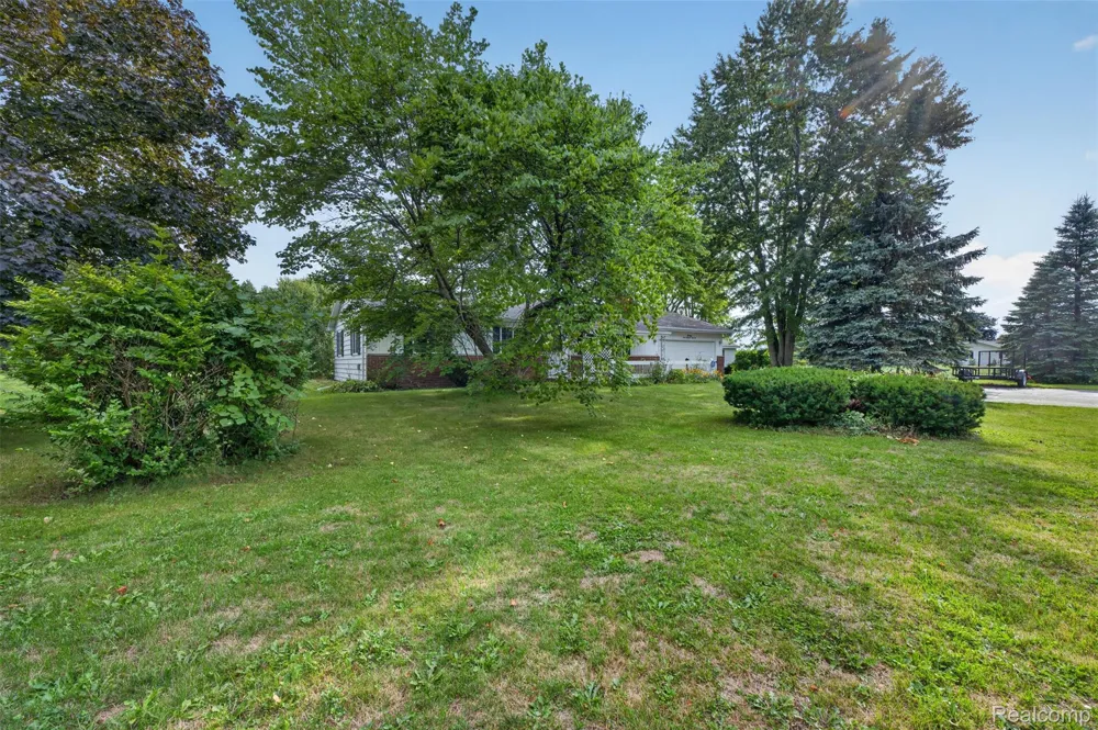 12055 W Pierson Road Flushing Charter Township, MI 48433