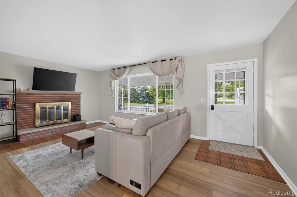 12055 W Pierson Road Flushing Charter Township, MI 48433