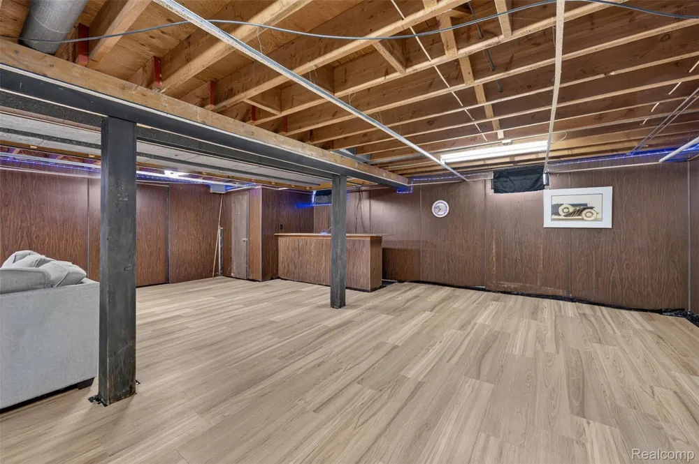 12055 W Pierson Road Flushing Charter Township, MI 48433