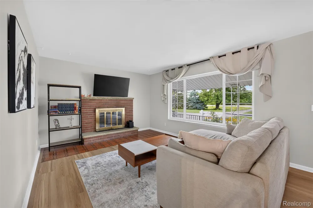 12055 W Pierson Road Flushing Charter Township, MI 48433