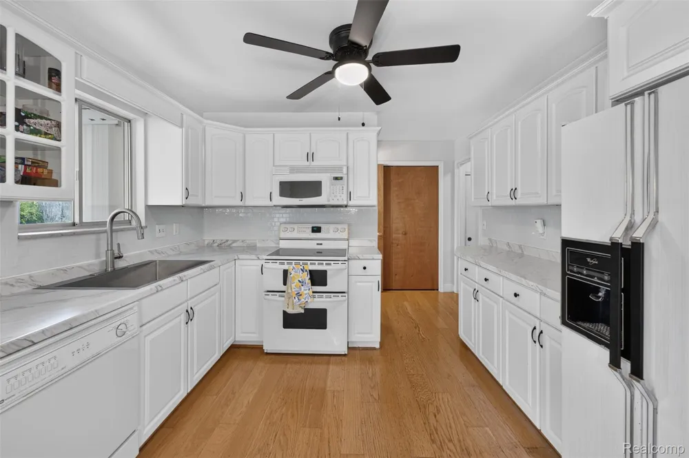 12055 W Pierson Road Flushing Charter Township, MI 48433