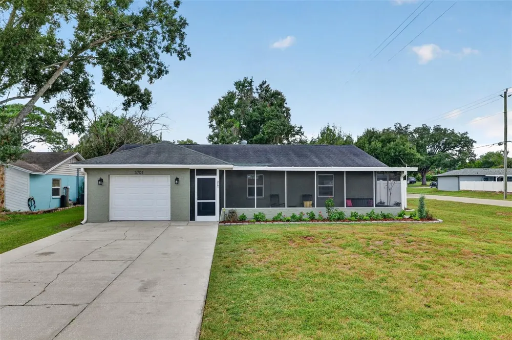 3701 FEATHER DRIVE Lakeland, FL 33812