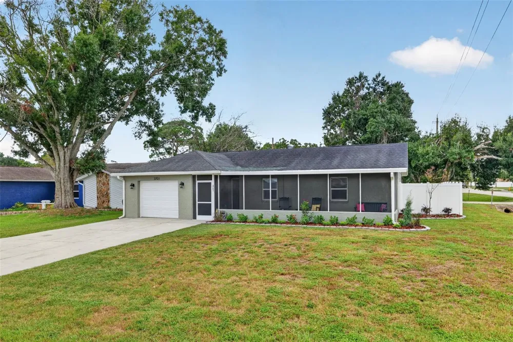 3701 FEATHER DRIVE Lakeland, FL 33812