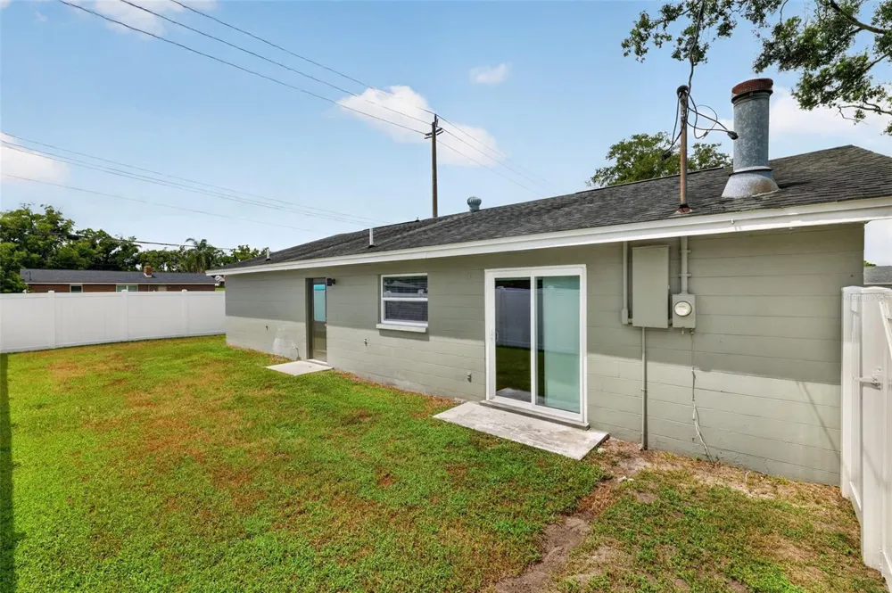 3701 FEATHER DRIVE Lakeland, FL 33812
