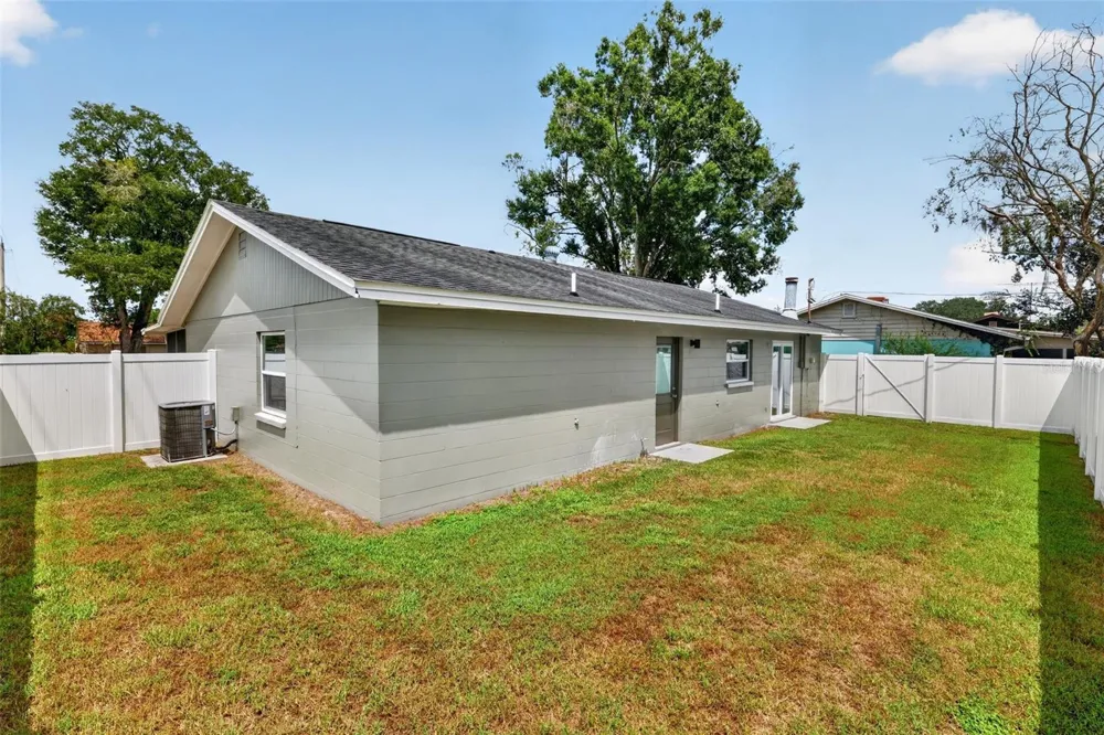 3701 FEATHER DRIVE Lakeland, FL 33812