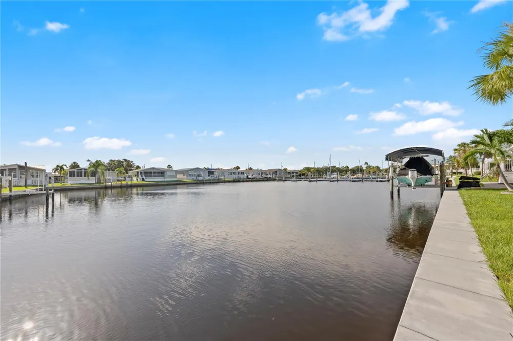 39 EMDEN CIRCLE Punta Gorda, FL 33950