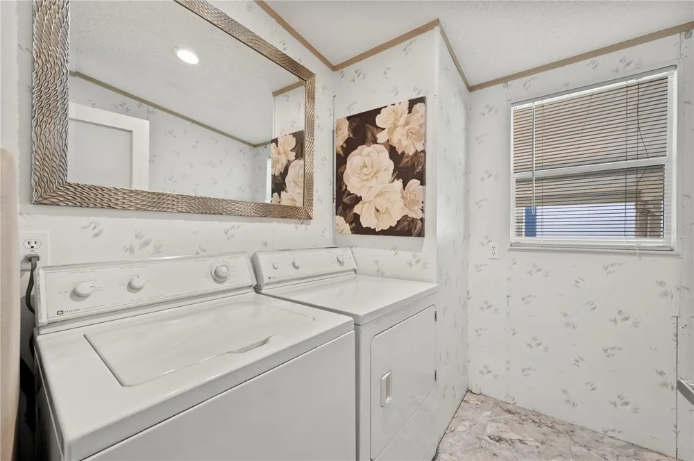39 EMDEN CIRCLE Punta Gorda, FL 33950