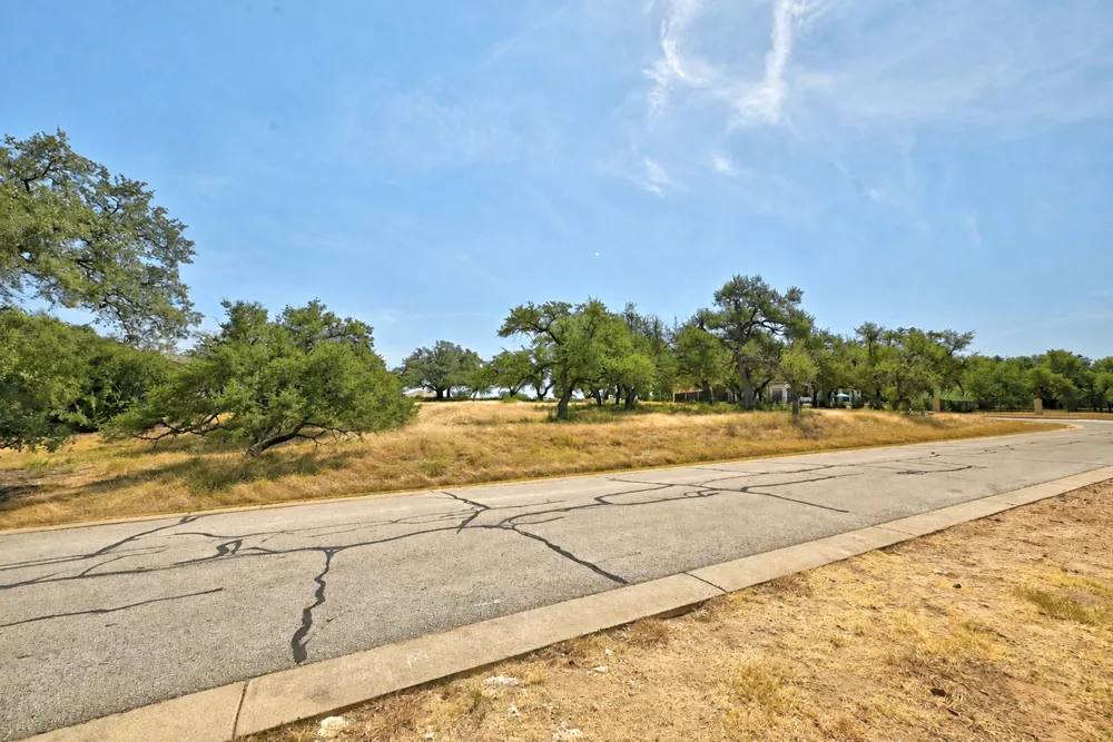 8417 Lakewood Ridge Cove Austin, TX 78738