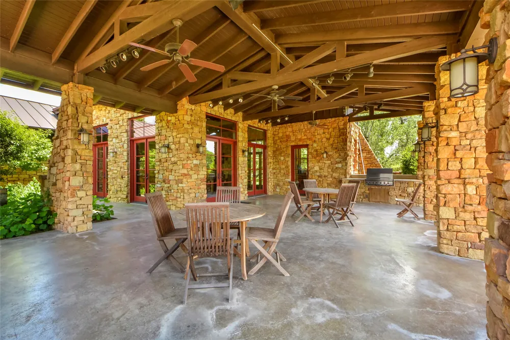 8417 Lakewood Ridge Cove Austin, TX 78738