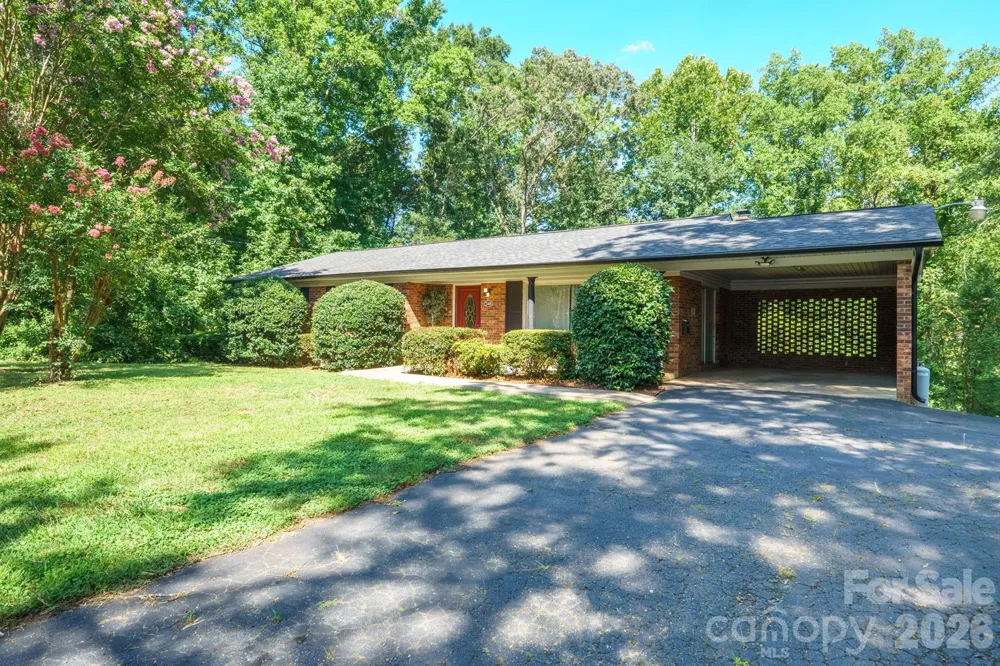 2300 Brookwood Road Lincolnton, NC 28092