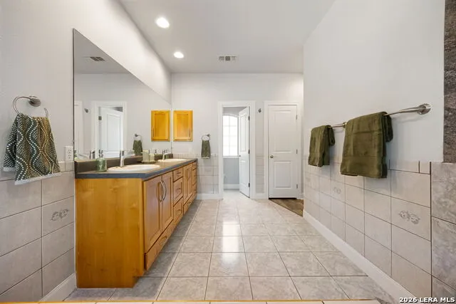 373 Wentworth Spring Branch, TX 78070