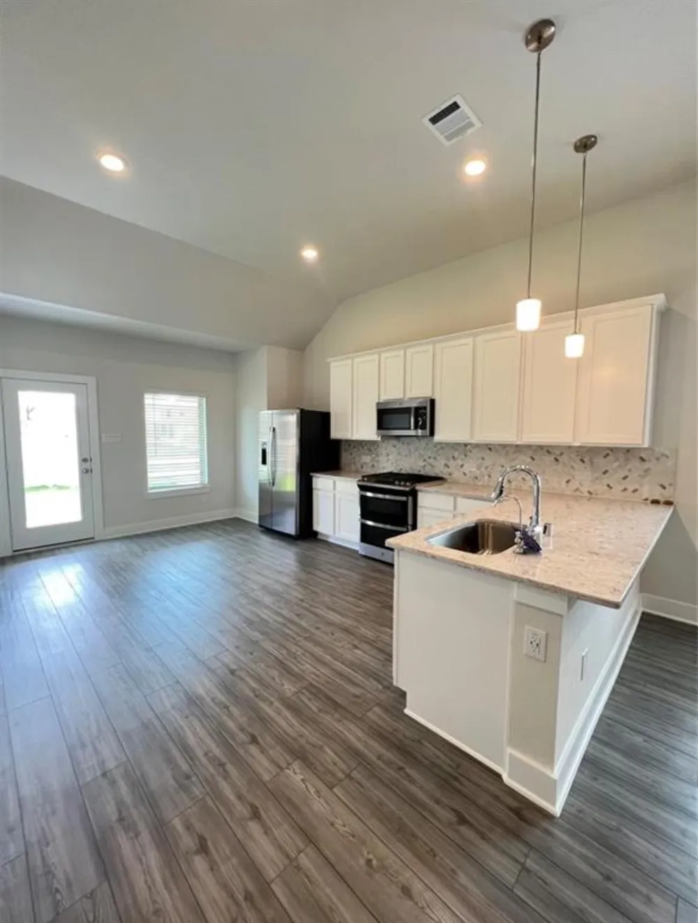 17697 Tree Of Heaven Drive Conroe, TX 77385
