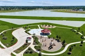 330 Smugglers Bay Lane Crosby, TX 77532