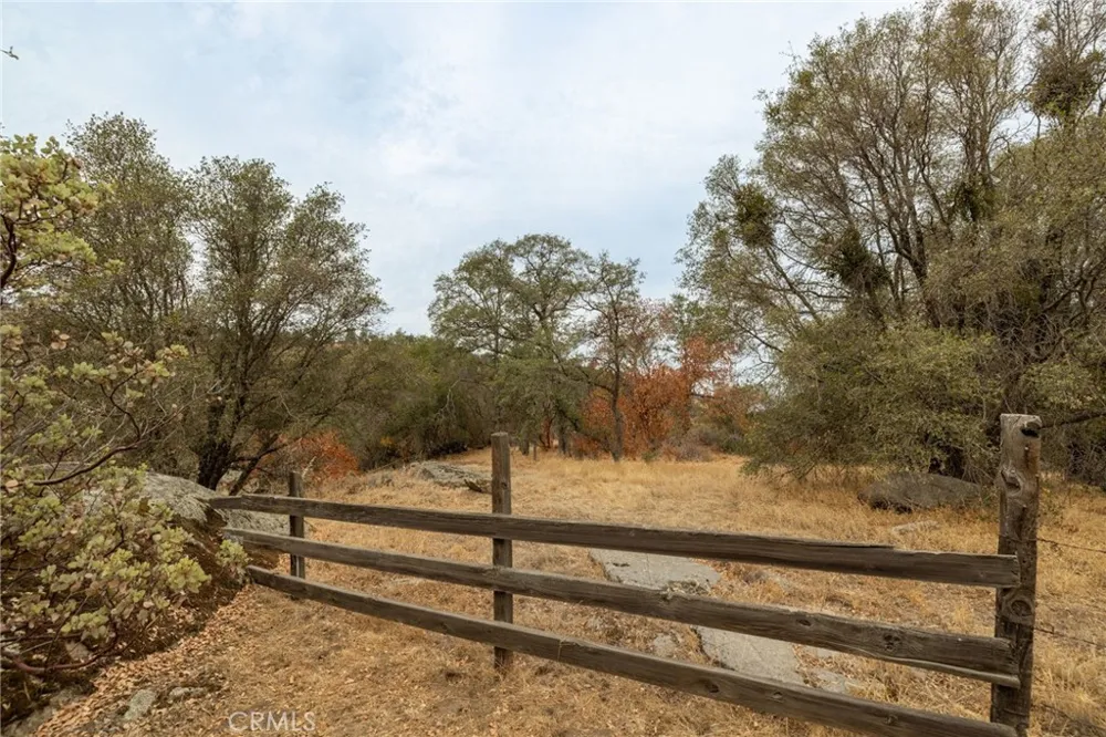 40117 Road 600 Ahwahnee, CA 93601