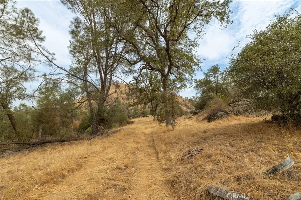 40117 Road 600 Ahwahnee, CA 93601