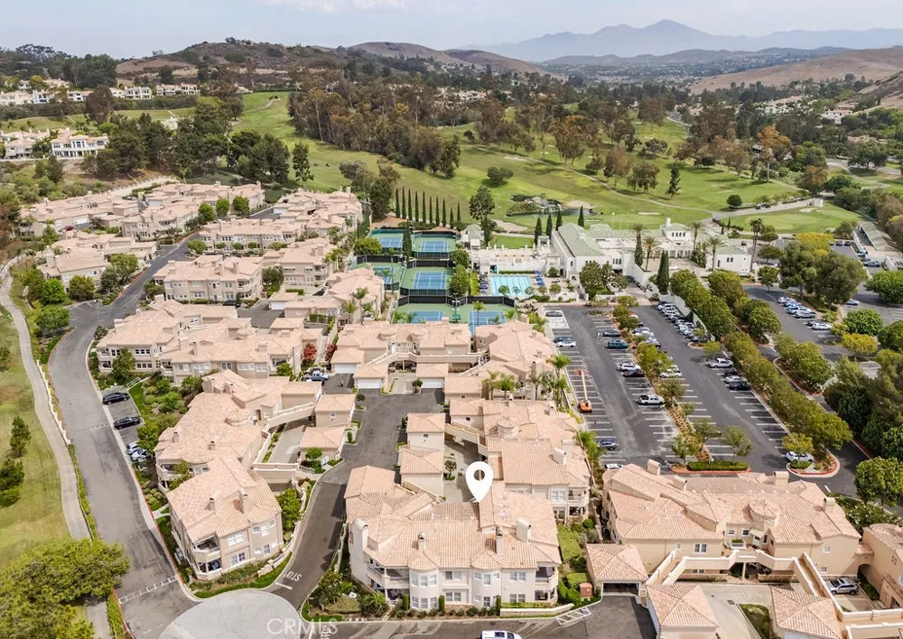 22 Plaza Caloroso San Juan Capistrano, CA 92675