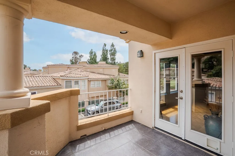 22 Plaza Caloroso San Juan Capistrano, CA 92675