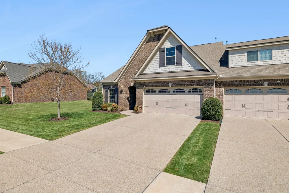 1034 Callaway Dr Lebanon, TN 37087