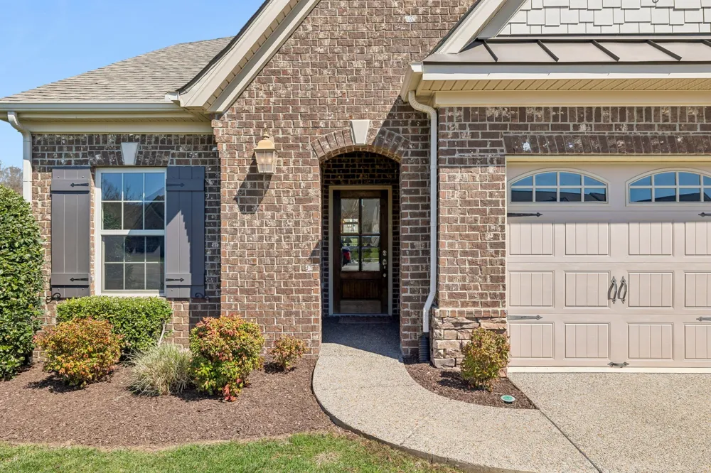 1034 Callaway Dr Lebanon, TN 37087
