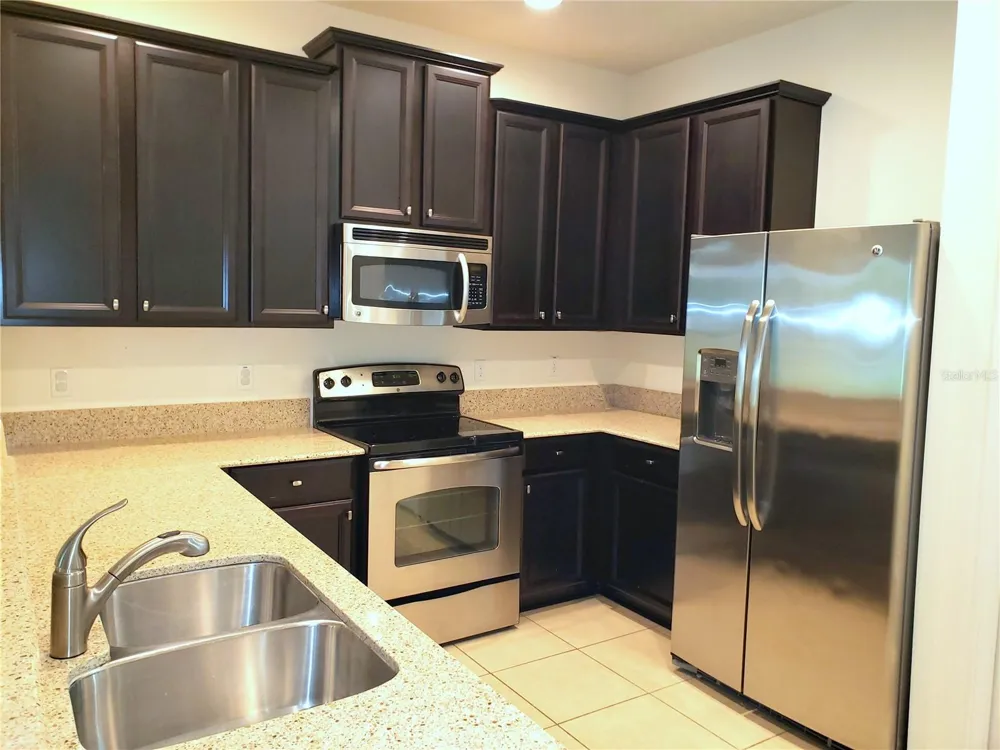 9092 SHEPTON STREET Orlando, FL 32825