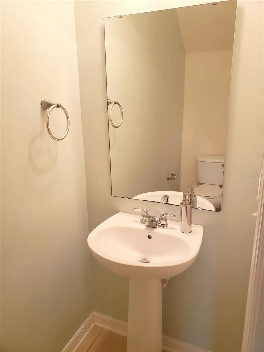 9092 SHEPTON STREET Orlando, FL 32825