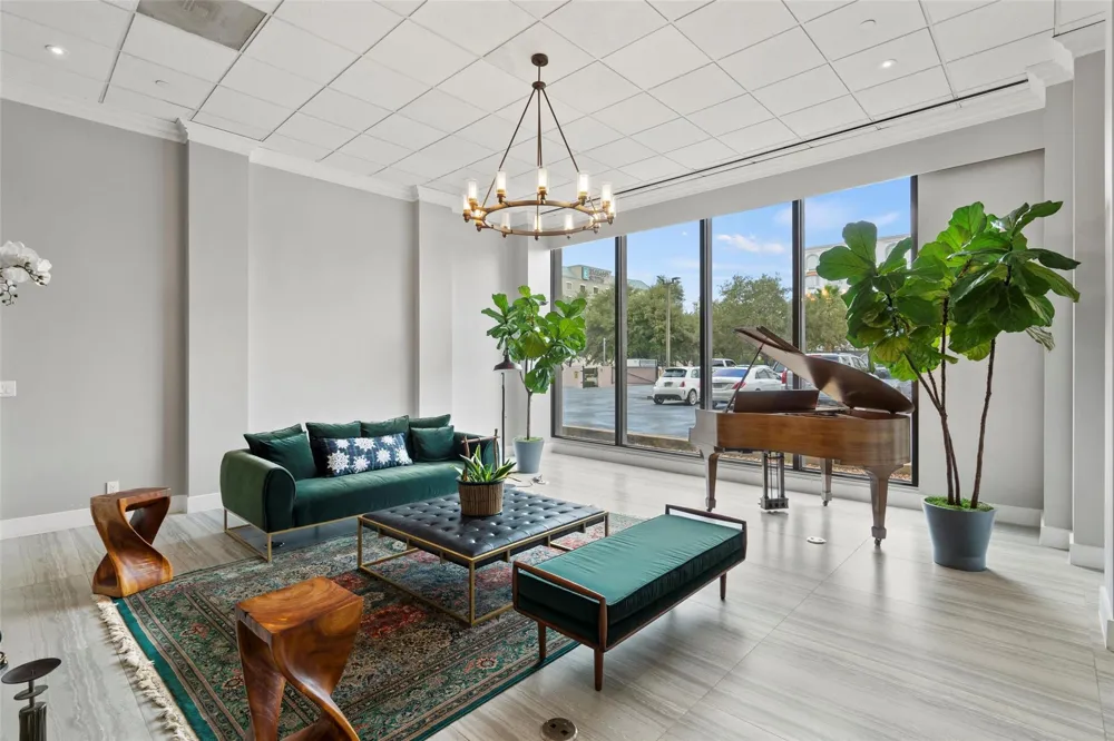 5150 Hidalgo Street #501 Houston, TX 77056