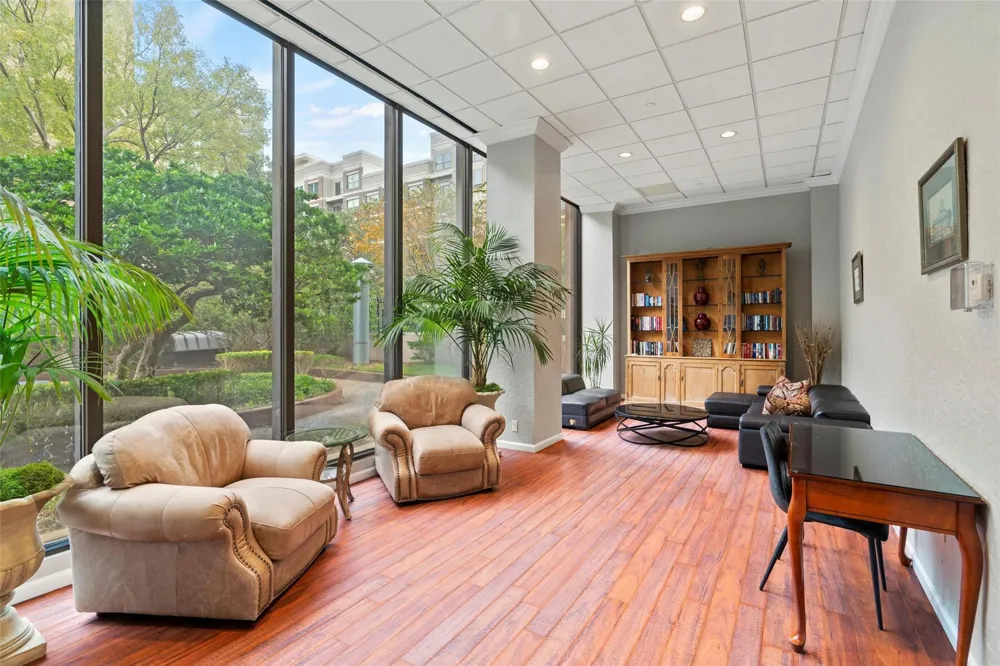 5150 Hidalgo Street #501 Houston, TX 77056