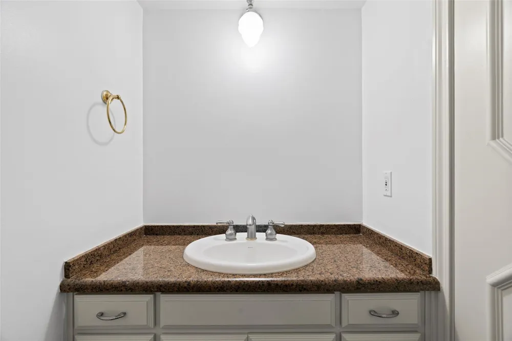 5150 Hidalgo Street #501 Houston, TX 77056