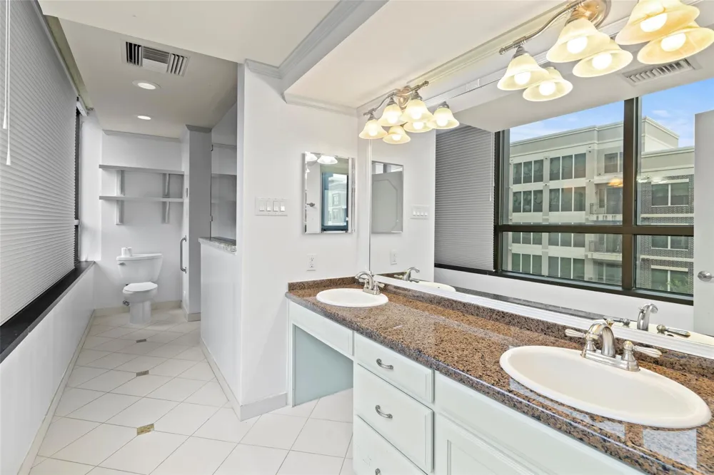 5150 Hidalgo Street #501 Houston, TX 77056