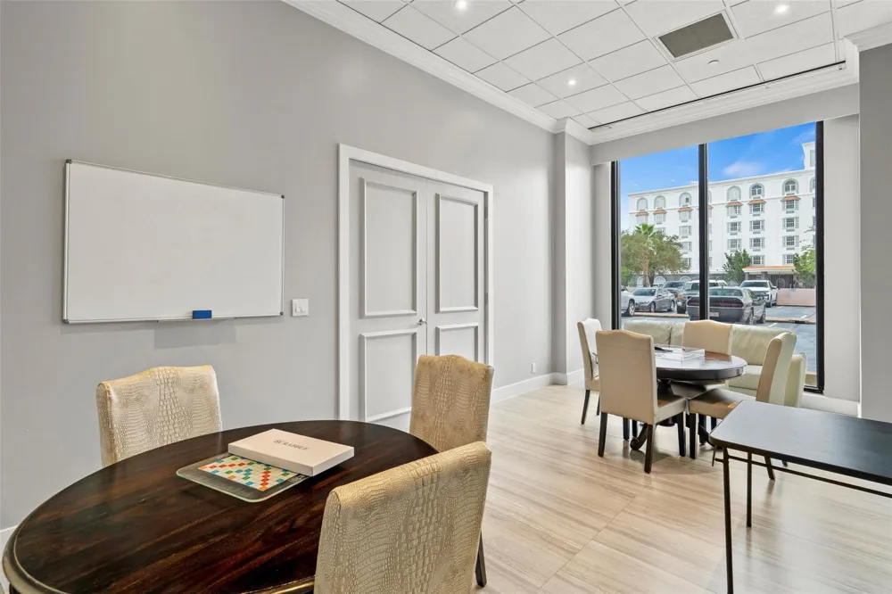 5150 Hidalgo Street #501 Houston, TX 77056