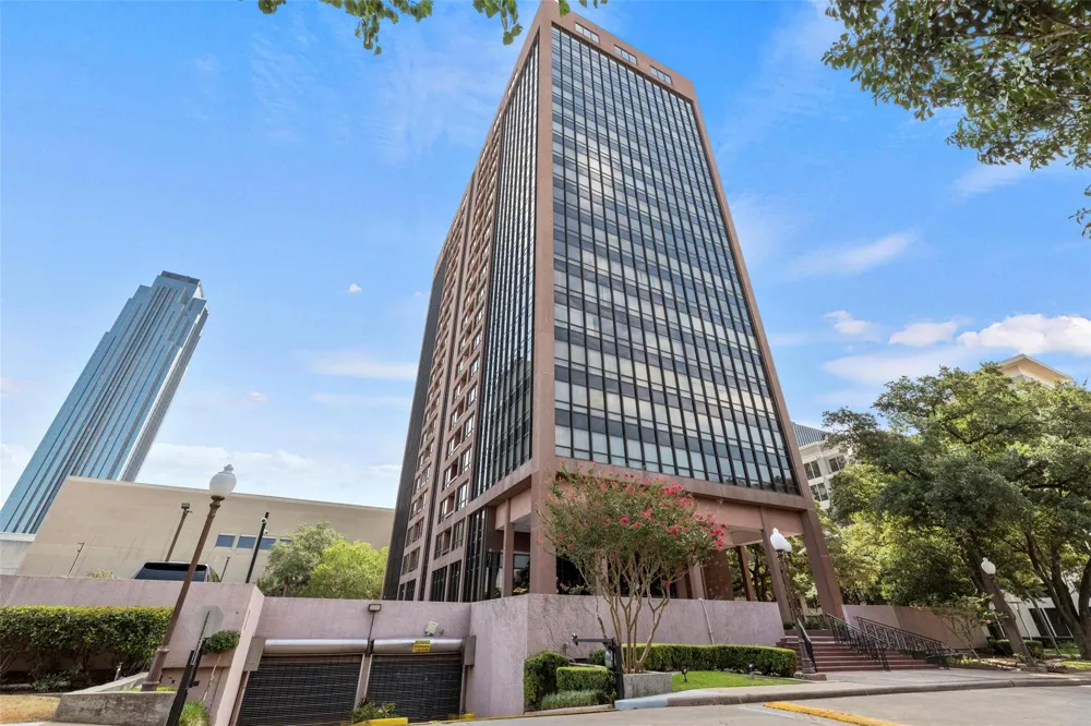 5150 Hidalgo Street #501 Houston, TX 77056