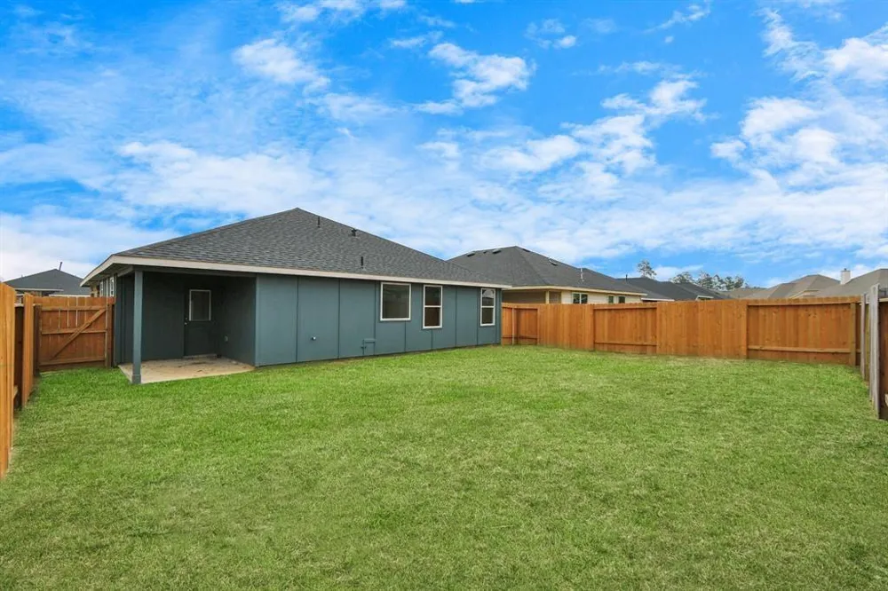 10135 Cabo Del Sol Drive Cleveland, TX 77327