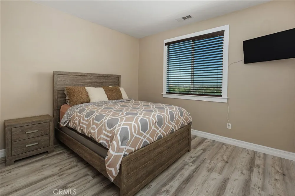 18044 Olivenhain Riverside, CA 92508