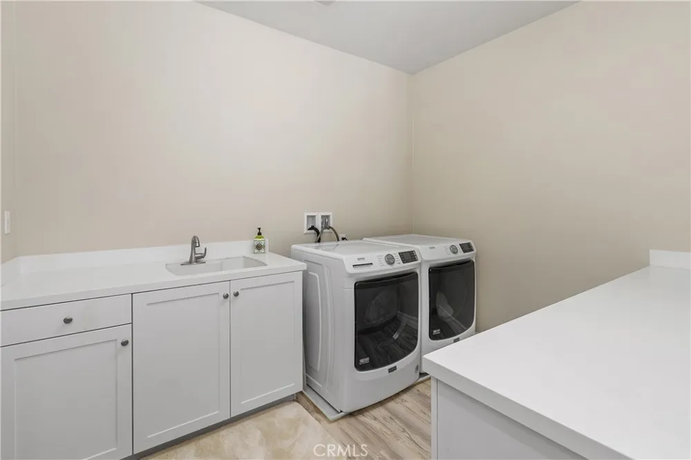 18044 Olivenhain Riverside, CA 92508