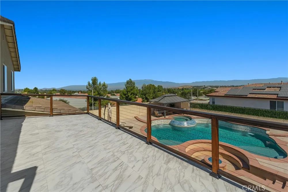 18044 Olivenhain Riverside, CA 92508