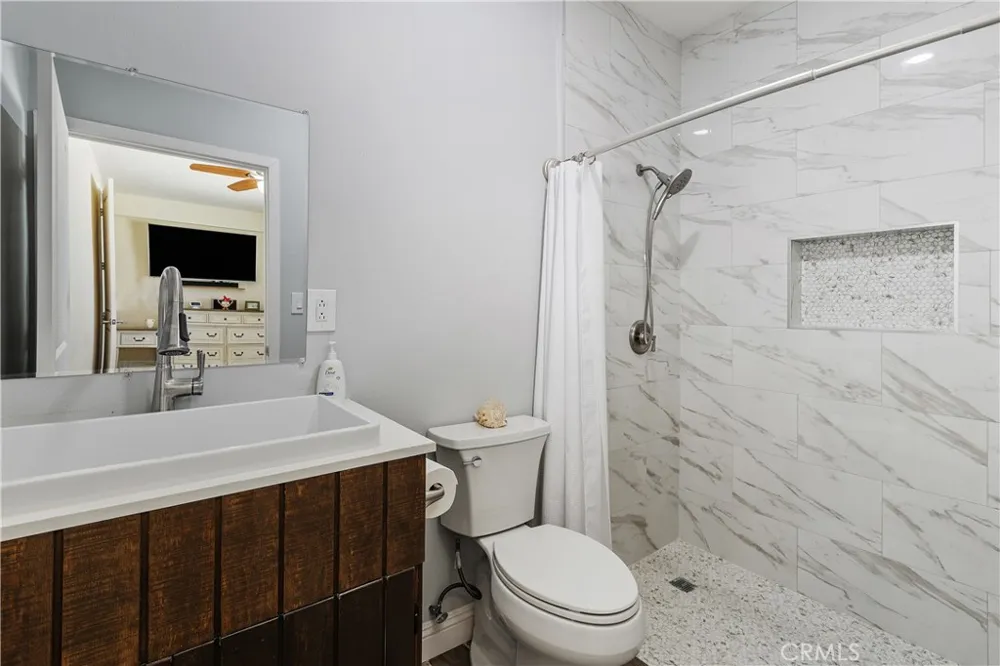 18044 Olivenhain Riverside, CA 92508