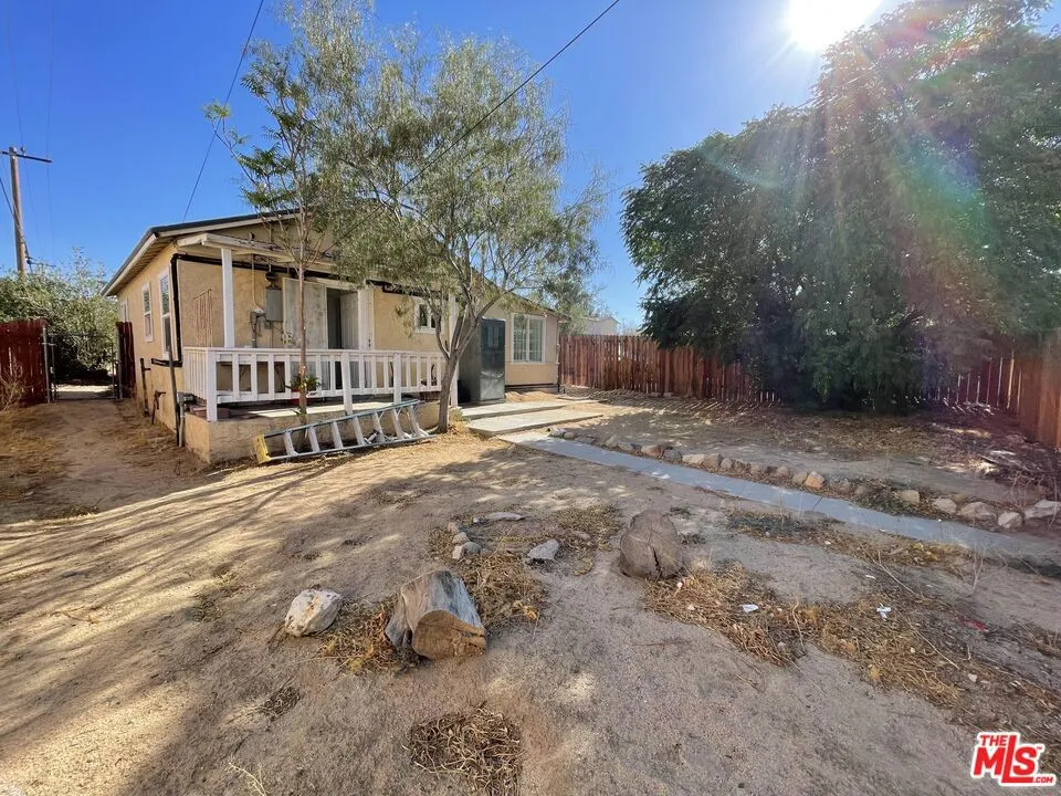 61750 Desert Air Road Joshua Tree, CA 92252