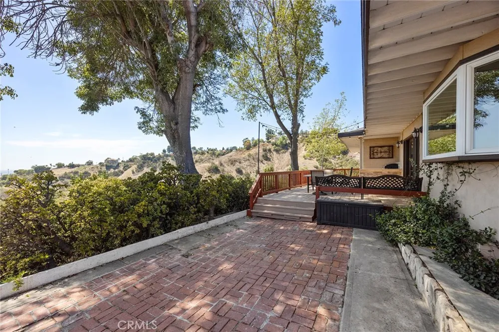 2261 Papaya Drive La Habra Heights, CA 90631