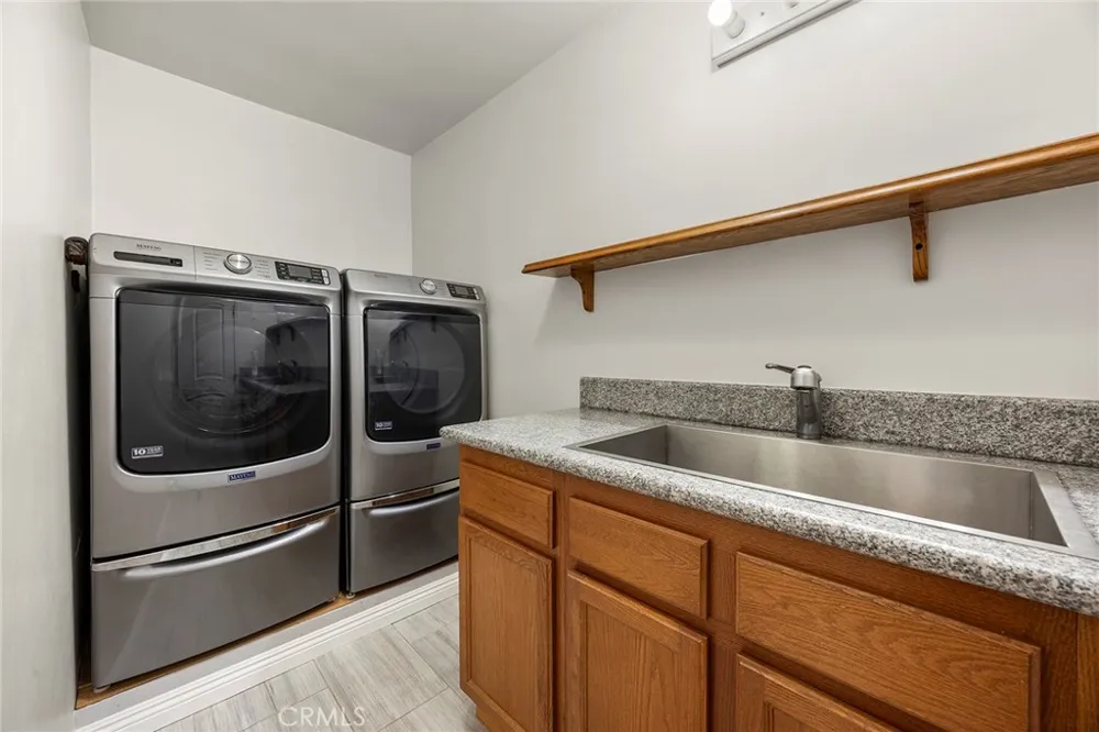 2261 Papaya Drive La Habra Heights, CA 90631
