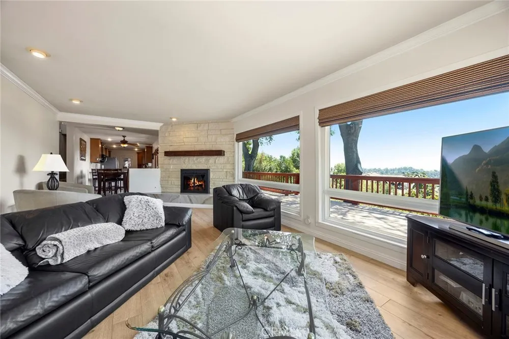 2261 Papaya Drive La Habra Heights, CA 90631