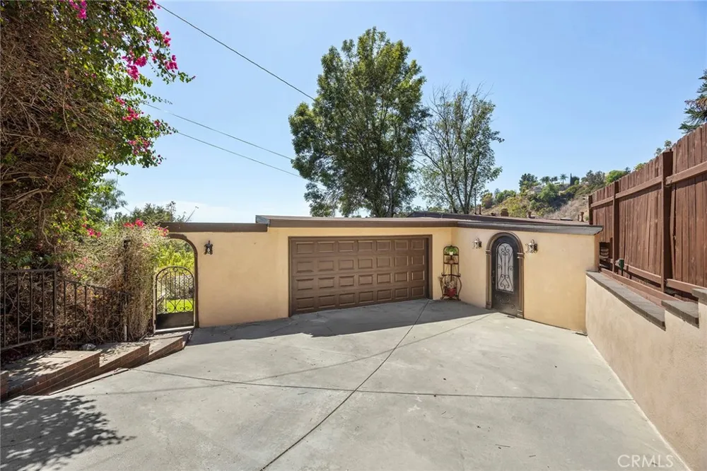2261 Papaya Drive La Habra Heights, CA 90631