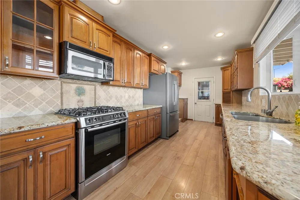 2261 Papaya Drive La Habra Heights, CA 90631