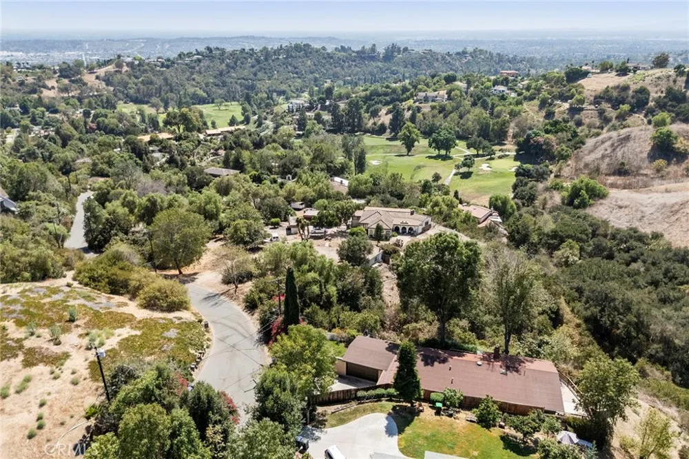 2261 Papaya Drive La Habra Heights, CA 90631