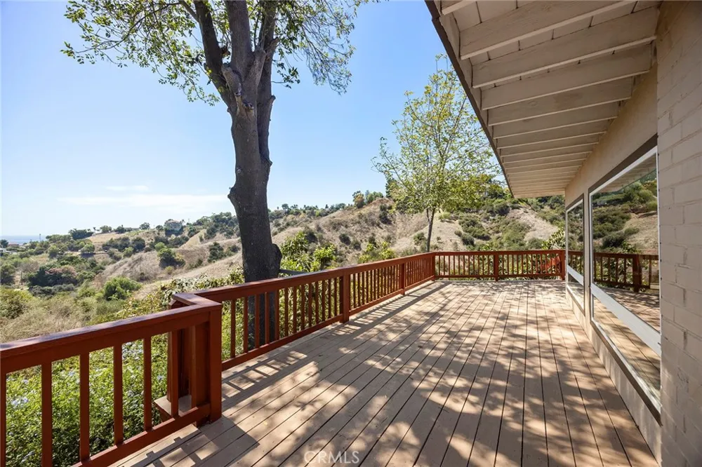 2261 Papaya Drive La Habra Heights, CA 90631