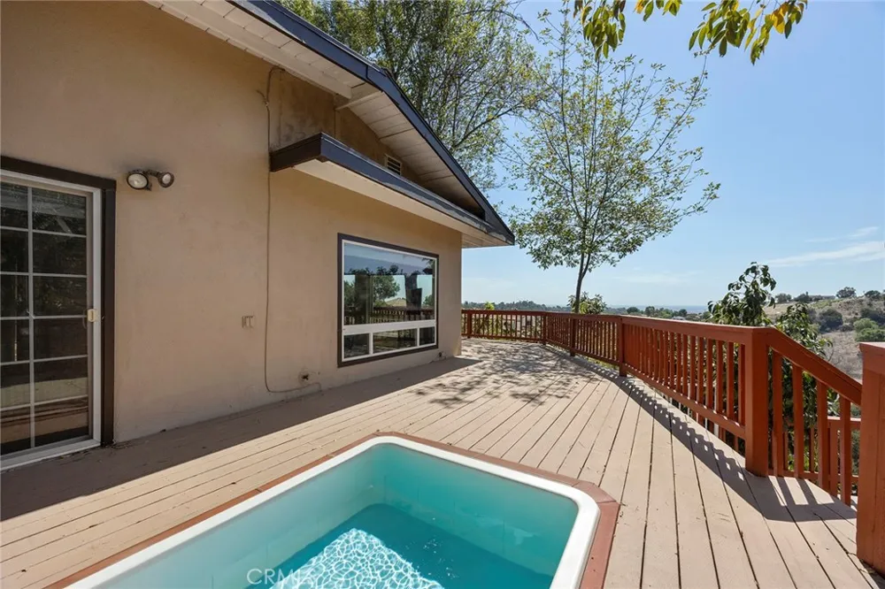 2261 Papaya Drive La Habra Heights, CA 90631