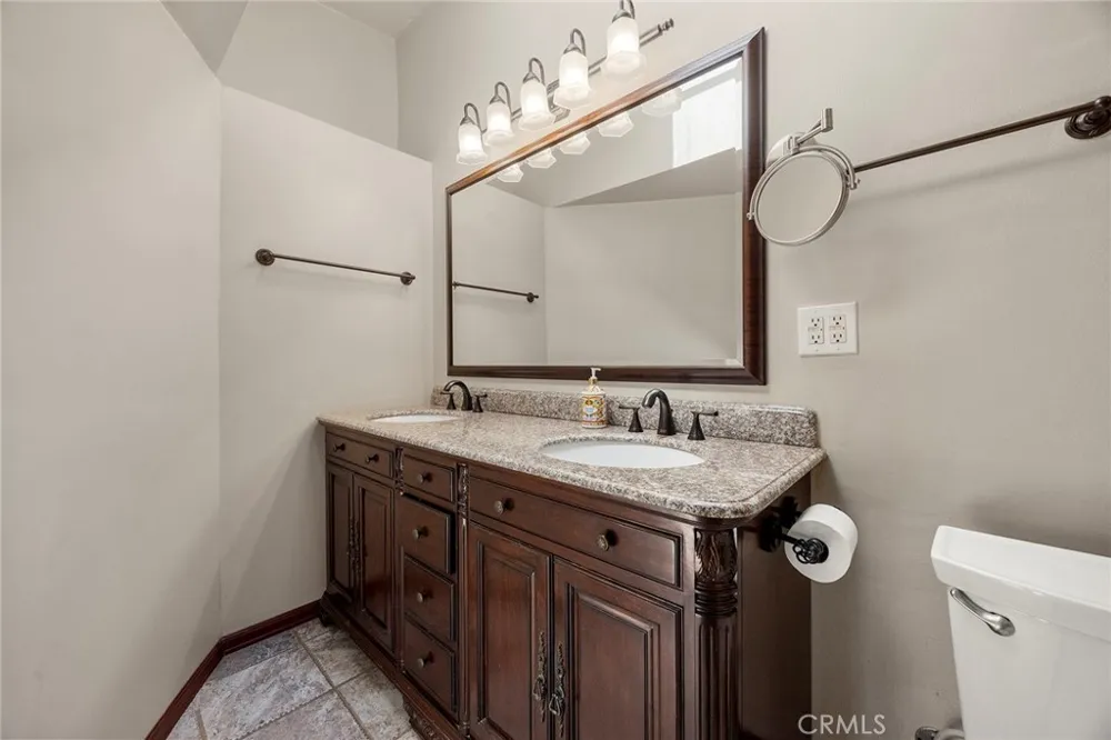 2261 Papaya Drive La Habra Heights, CA 90631